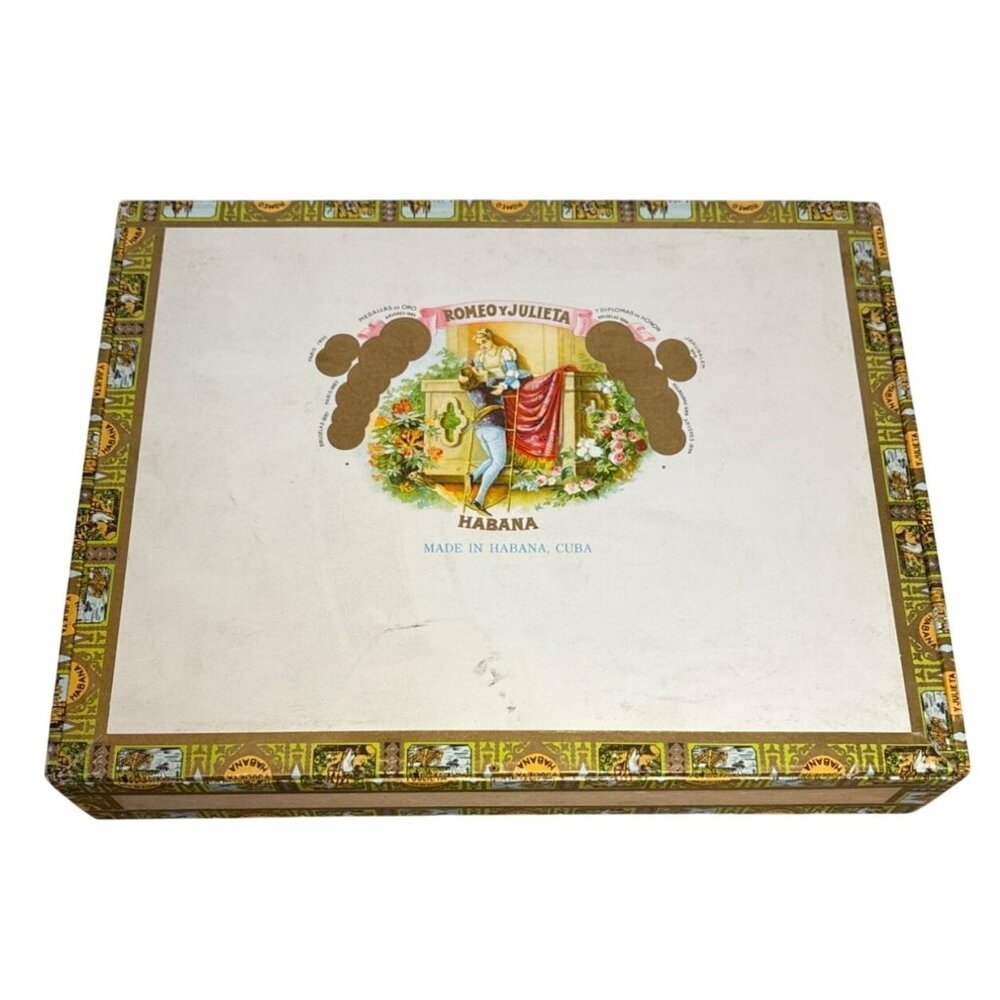 Romeo Y Julieta Wooden Cigar Box 25 Churchill Handmade Habanos Collectible